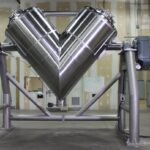 Industrial stainless steel V-blender for powder mixing